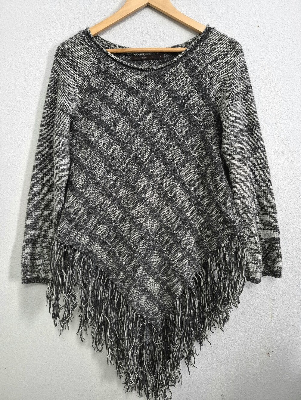 Hazel Grey Marled Asymmetric Fringe Hem Diagonal Cable Knit Sweater M Boho